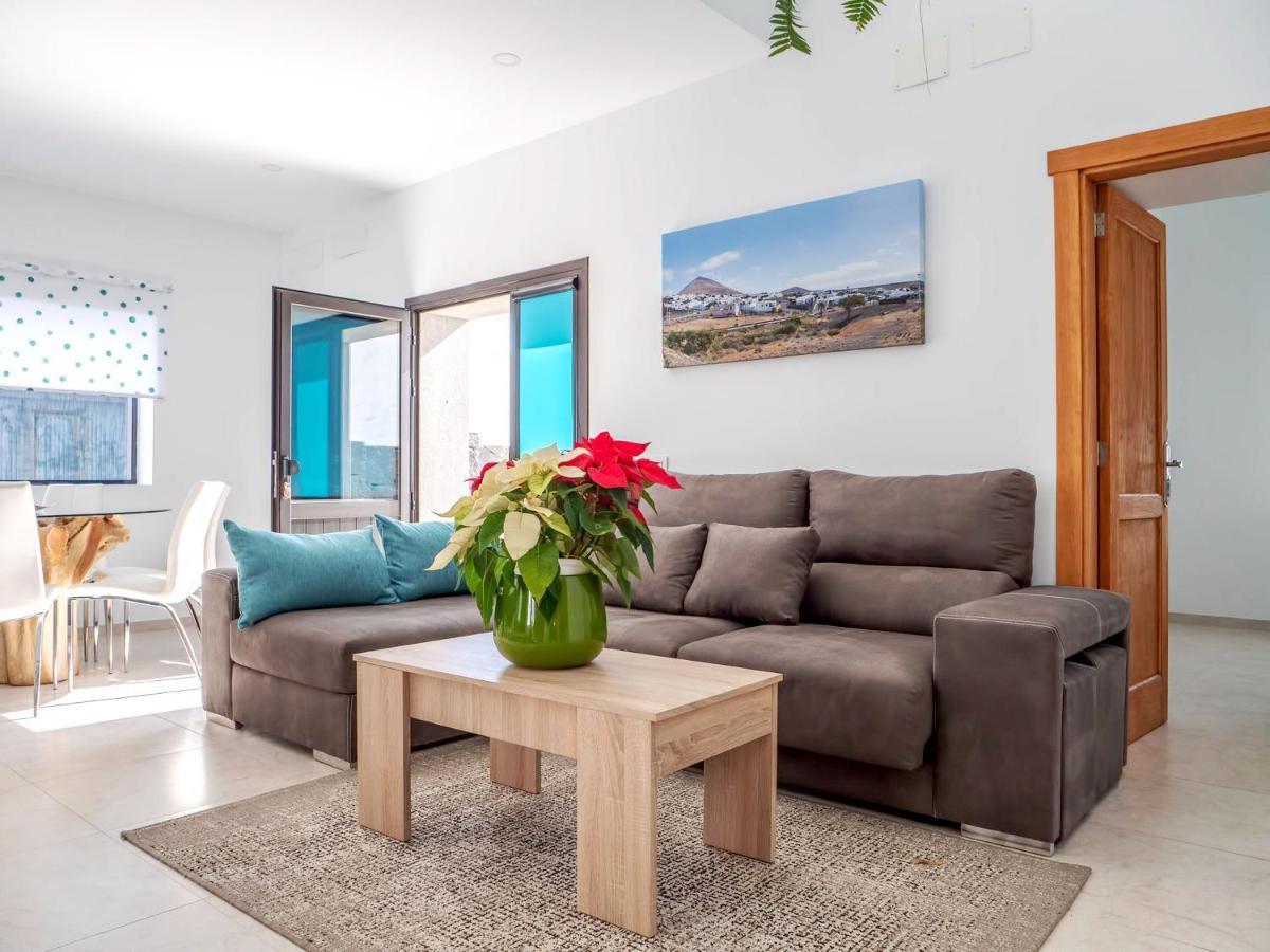 Comfortable House In Tias With Free Parking 외부 사진