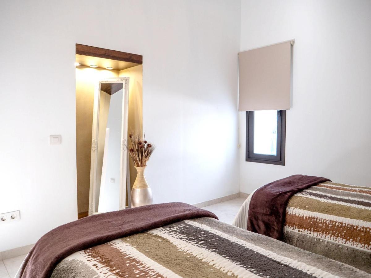 Comfortable House In Tias With Free Parking 외부 사진